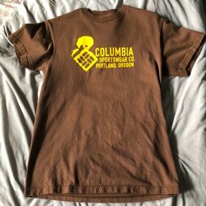 Columbia brown T-shirt
